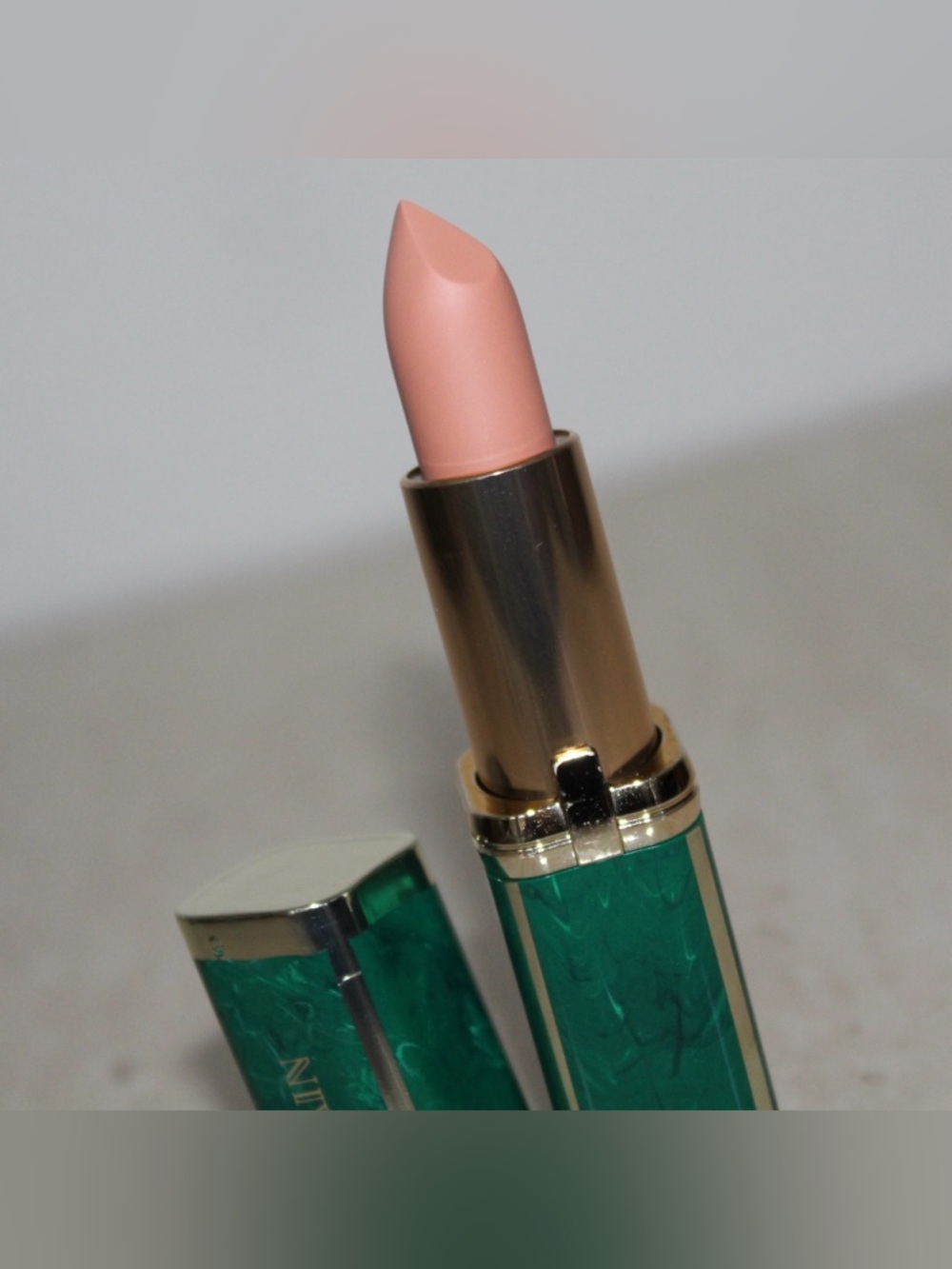 L'Oréal x Balmain 'Urban Safari' Matte Color Riche Nude Lipstick (NWOB) - Picture 6 of 16